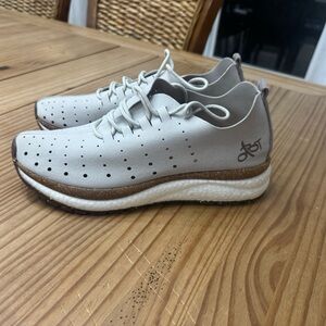 OTBT ALSTEAD IN DOVE GREY SNEAKERS